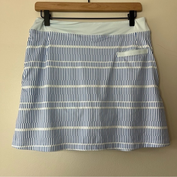 Puma White and Blue Striped Athletic Skort XS - Picture 8 of 13